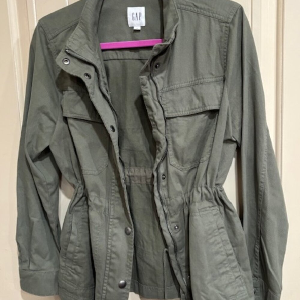 NEW WithOUT TAGS! Gap Olive Green Women's Utility ANORAK Jacket Medium AWESOME!